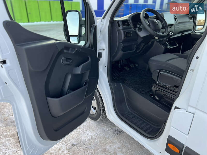 Микроавтобус грузовой (до 3,5т) Renault Master 2021 в Дубно