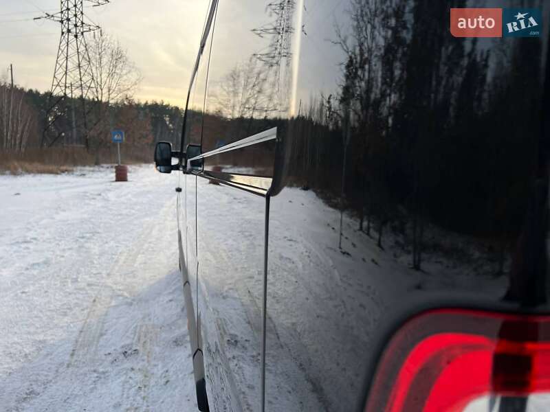 Грузовой фургон Renault Master 2022 в Киеве