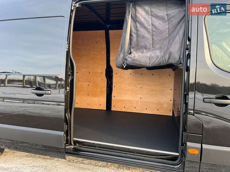 Грузовой фургон Renault Master 2022 в Киеве