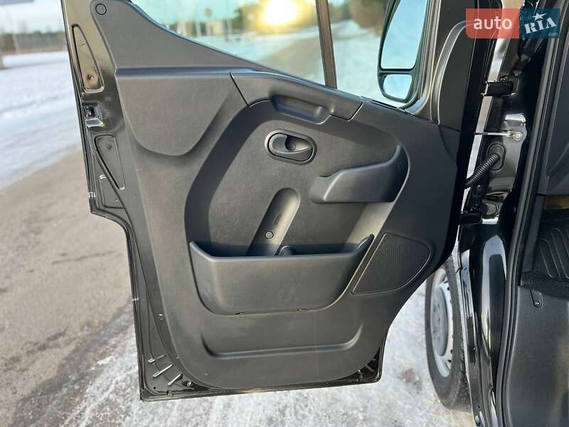 Грузовой фургон Renault Master 2022 в Киеве