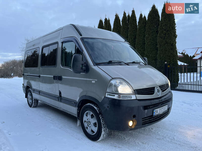Грузовой фургон Renault Master 2008 в Дубно