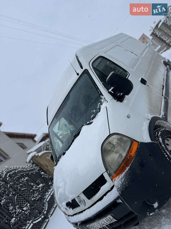 Вантажний фургон Renault Master 2005 в Тернополі