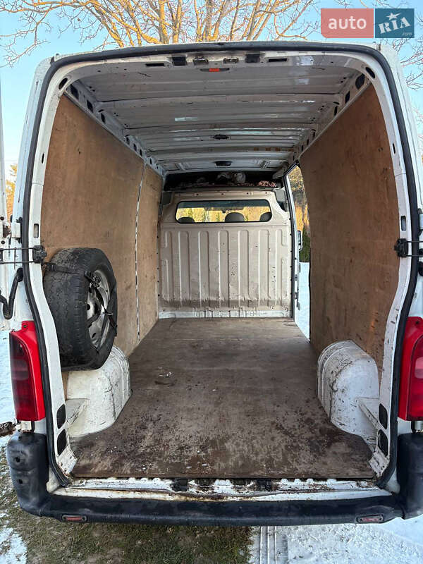 Грузовой фургон Renault Master 2002 в Яворове