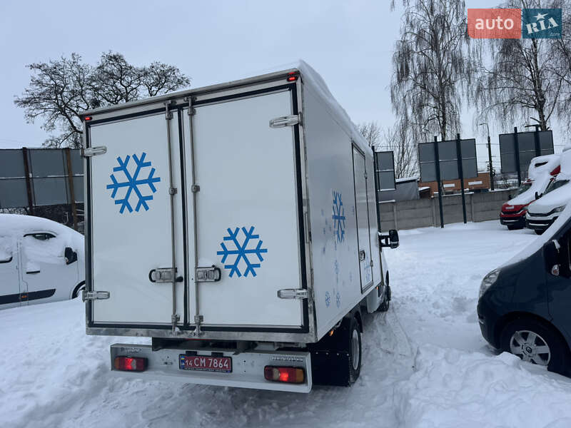 Інші вантажівки Renault Master 2016 в Рівному