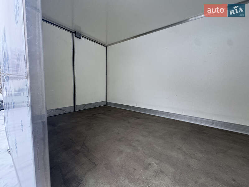 Інші вантажівки Renault Master 2016 в Рівному