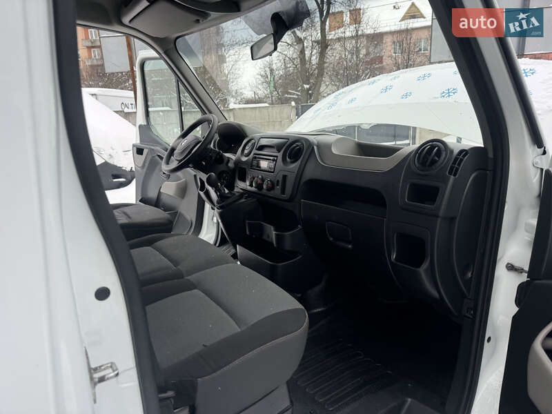 Інші вантажівки Renault Master 2016 в Рівному