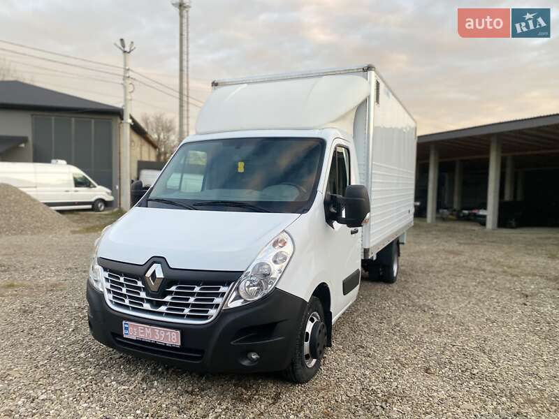 Грузовой фургон Renault Master 2018 в Хусте