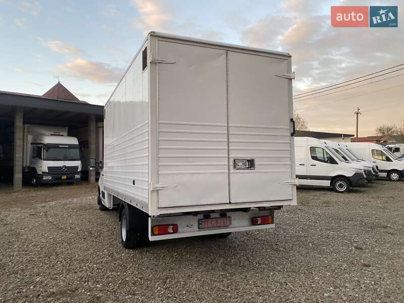 Грузовой фургон Renault Master 2018 в Хусте