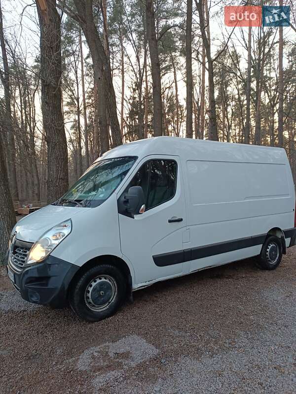 Вантажний фургон Renault Master 2016 в Житомирі