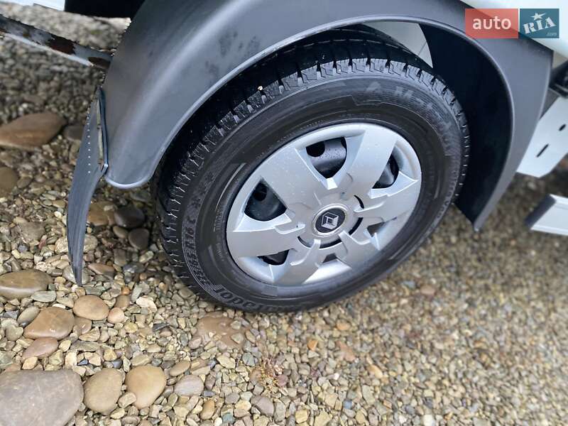 Тентованый Renault Master 2022 в Хусте