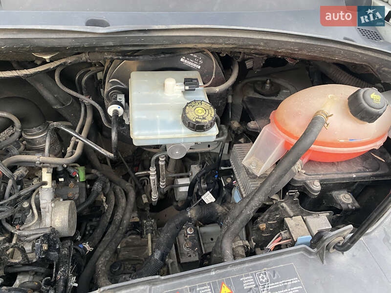 Грузовой фургон Renault Master 2016 в Славуте