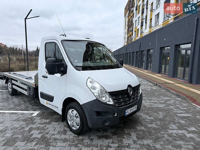 Автовоз Renault Master 2015 в Луцке