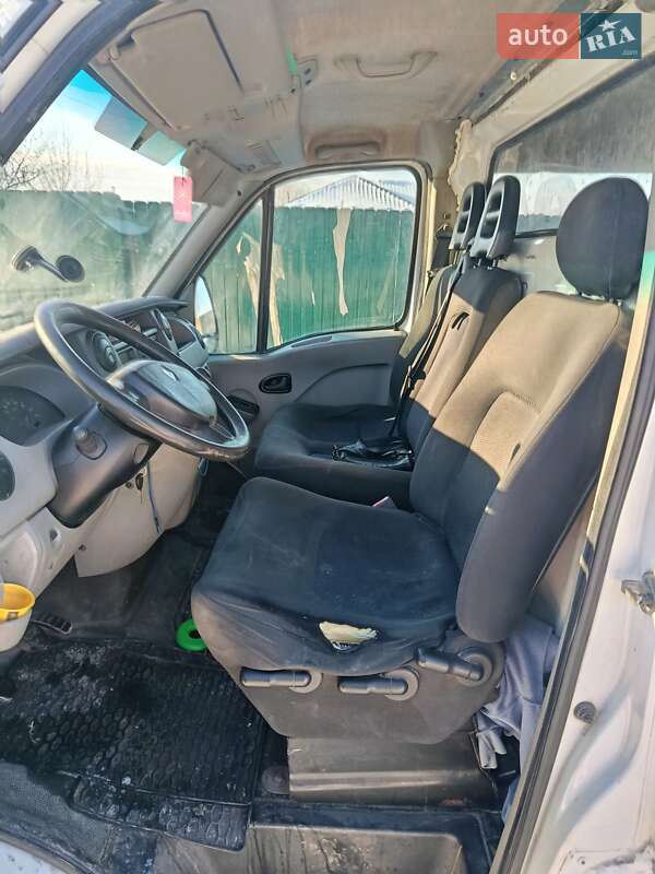 Минивэн Renault Master 2007 в Звягеле