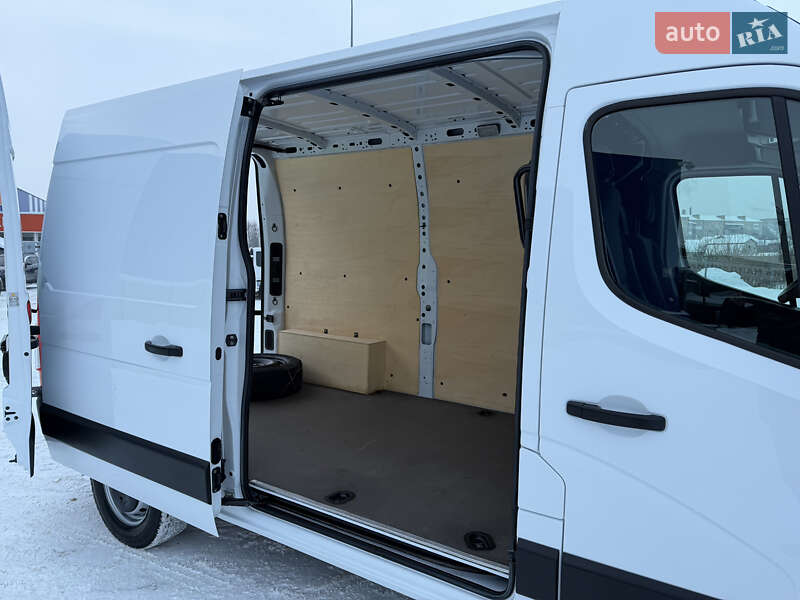 Грузовой фургон Renault Master 2021 в Дубно