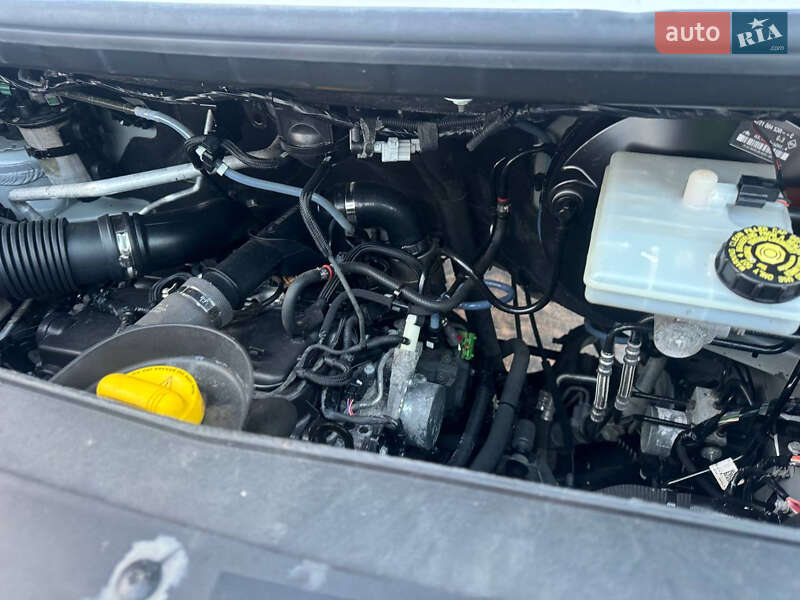 Другие грузовики Renault Master 2022 в Ровно