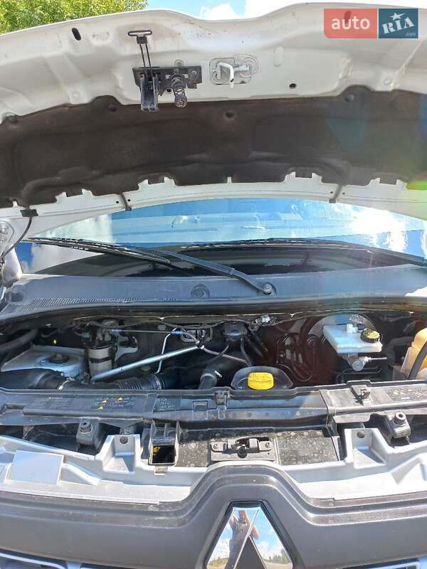 Вантажний фургон Renault Master 2018 в Бердичеві