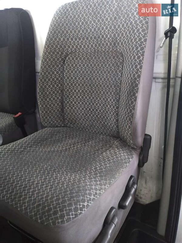 Минивэн Renault Master 2005 в Чернигове