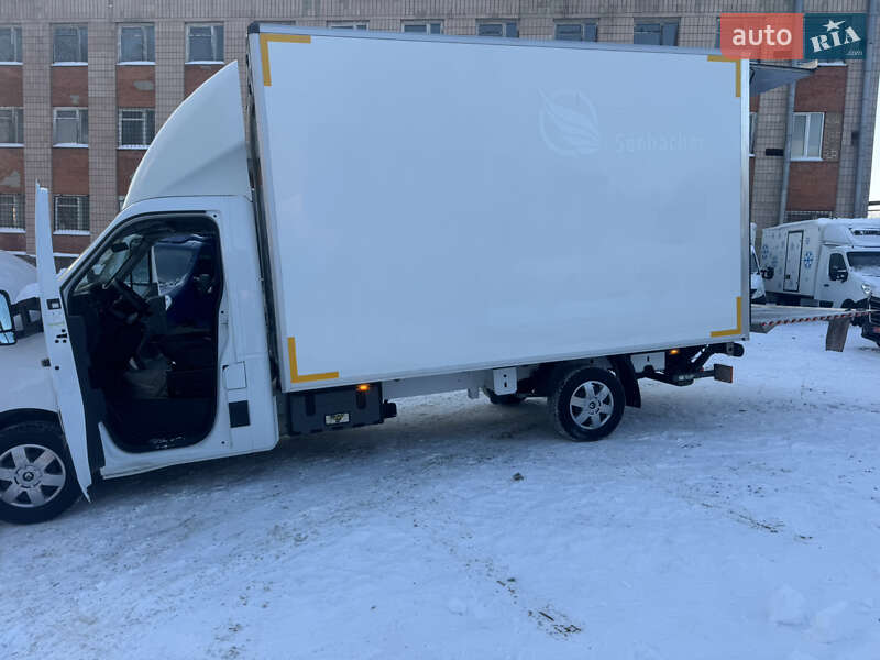 Вантажний фургон Renault Master 2022 в Рівному