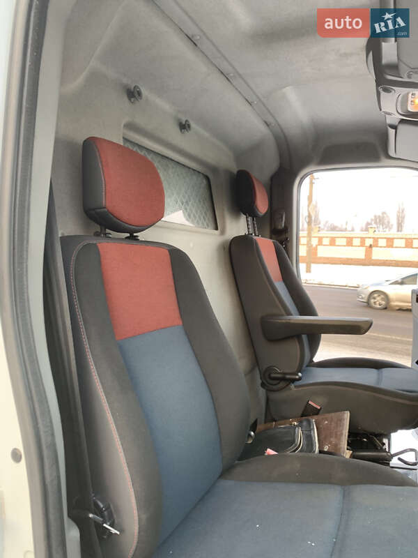 Вантажний фургон Renault Master 2016 в Кременчуці