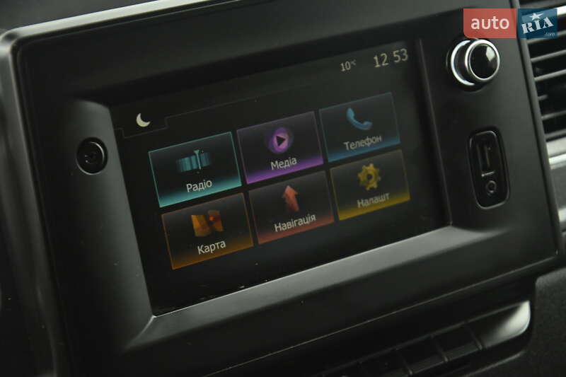 Вантажний фургон Renault Master 2020 в Бердичеві