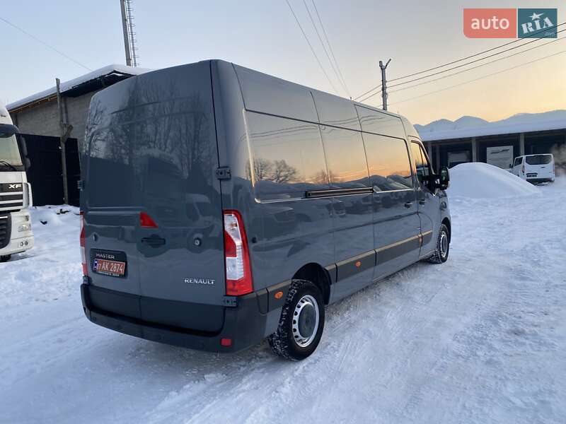 Вантажний фургон Renault Master 2021 в Хусті