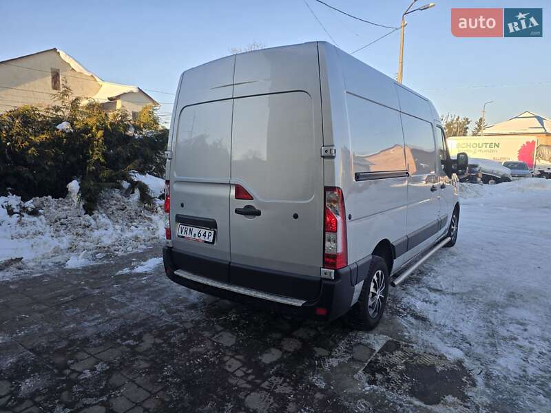 Грузовой фургон Renault Master 2022 в Стрые