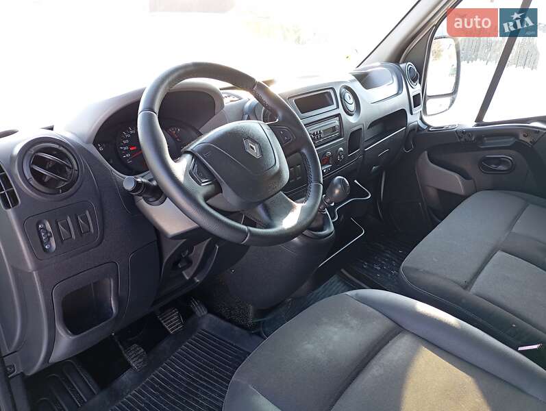 Микроавтобус грузовой (до 3,5т) Renault Master 2011 в Радомышле