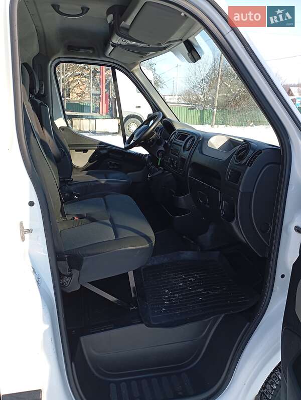 Микроавтобус грузовой (до 3,5т) Renault Master 2011 в Радомышле