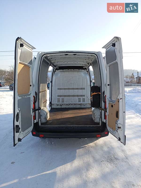 Микроавтобус грузовой (до 3,5т) Renault Master 2011 в Радомышле