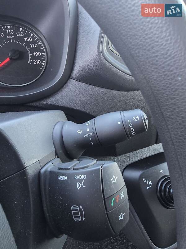 Грузовой фургон Renault Master 2022 в Стрые