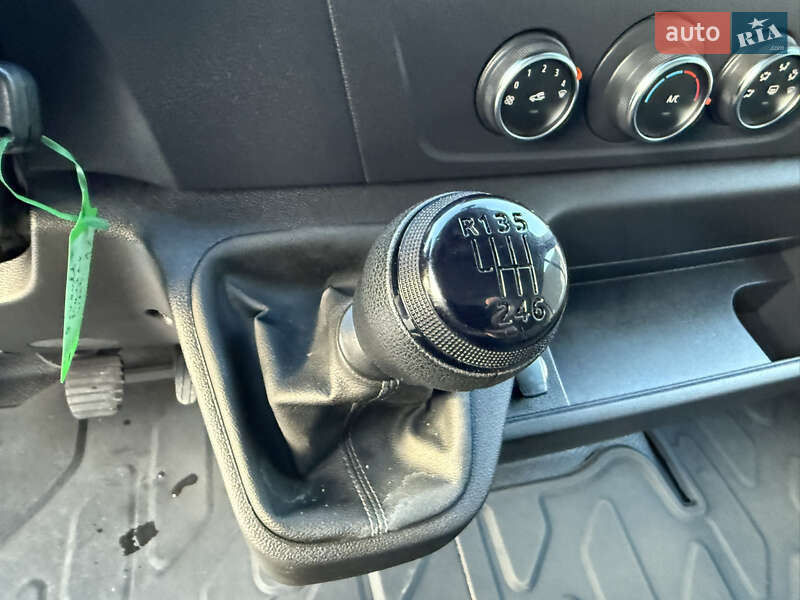 Грузовой фургон Renault Master 2021 в Луцке