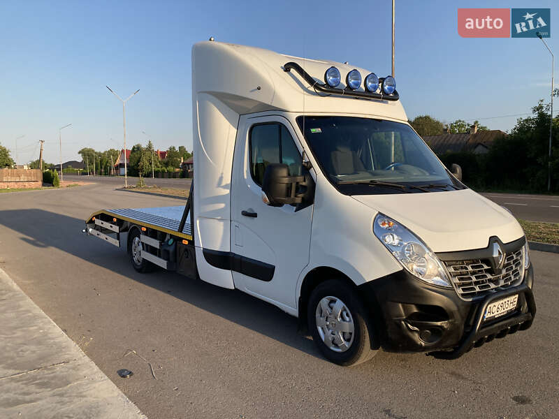 Евакуатор Renault Master 2017 в Луцьку