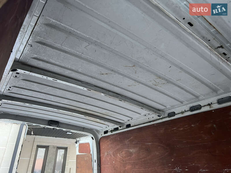 Грузовой фургон Renault Master 2008 в Кременце