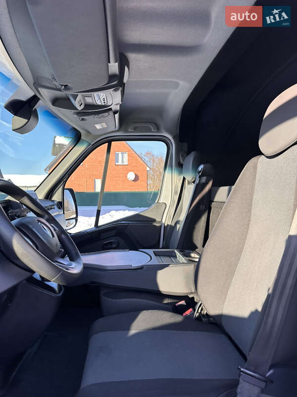 Грузовой фургон Renault Master 2019 в Камне-Каширском
