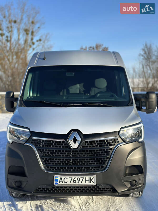 Грузовой фургон Renault Master 2019 в Камне-Каширском