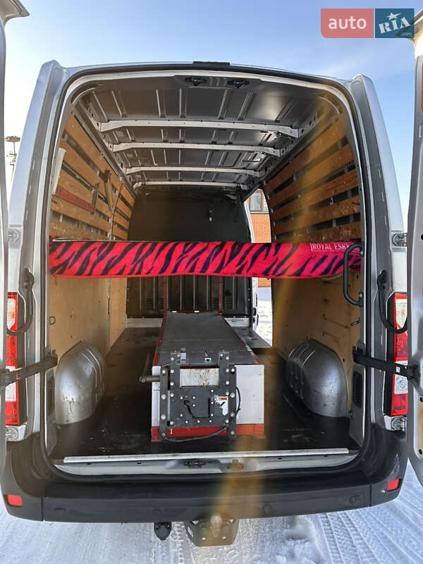 Грузовой фургон Renault Master 2019 в Камне-Каширском