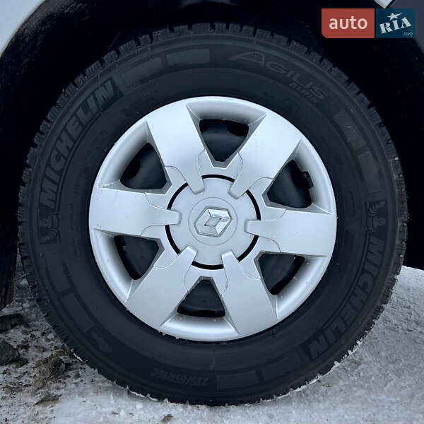 Вантажопасажирський фургон Renault Master 2023 в Києві