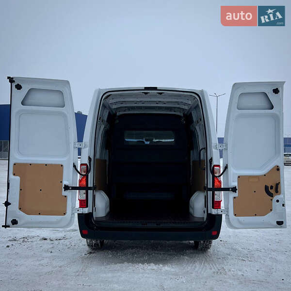 Вантажопасажирський фургон Renault Master 2023 в Києві