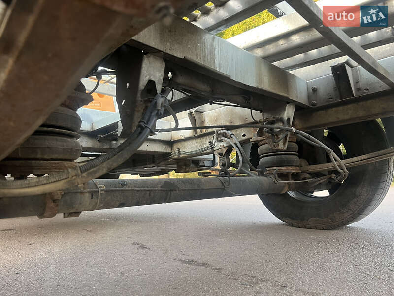 Эвакуатор Renault Master 2010 в Львове фото 30 Эвакуатор Renault Master 2010 в Львове