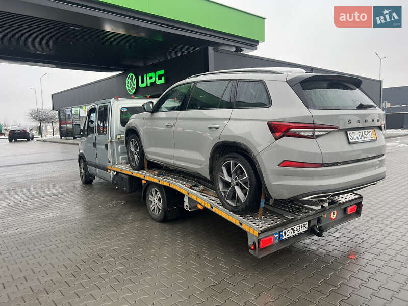 Эвакуатор Renault Master 2010 в Львове фото 50 Эвакуатор Renault Master 2010 в Львове