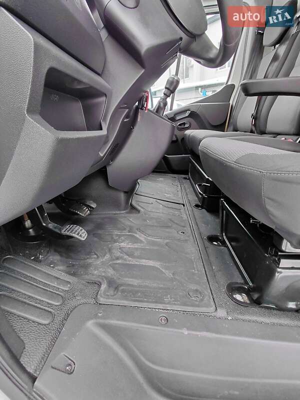 Вантажний фургон Renault Master 2021 в Ковелі
