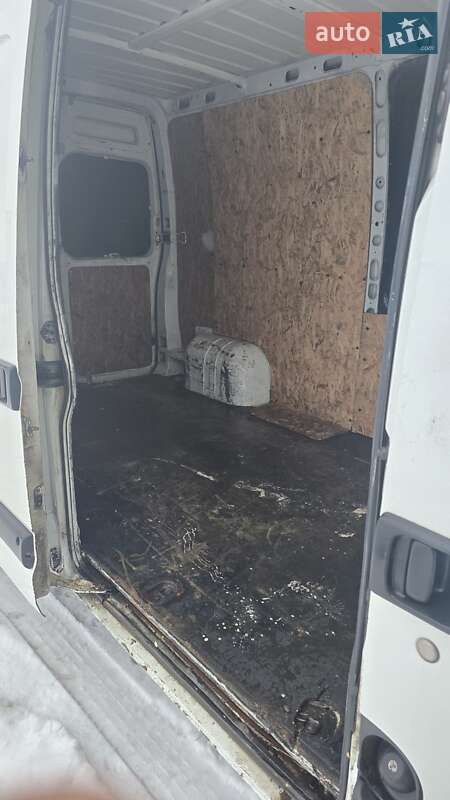 Грузовой фургон Renault Master 2008 в Ивано-Франковске