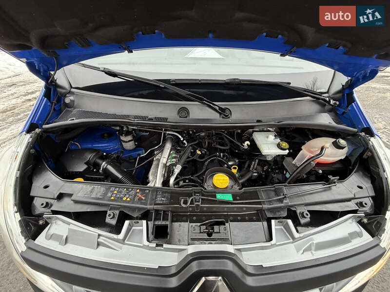 Грузовой фургон Renault Master 2018 в Дубно