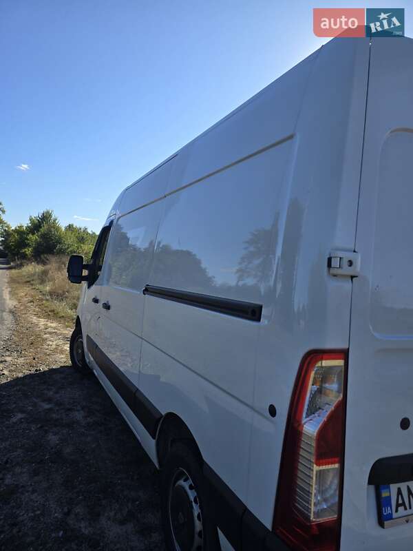 Вантажний фургон Renault Master 2020 в Радомишлі
