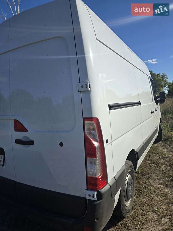 Вантажний фургон Renault Master 2020 в Радомишлі