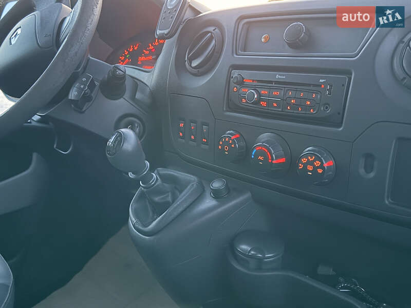 Мінівен Renault Master 2016 в Ковелі