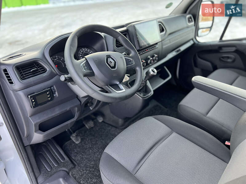 Вантажний фургон Renault Master 2021 в Дубні