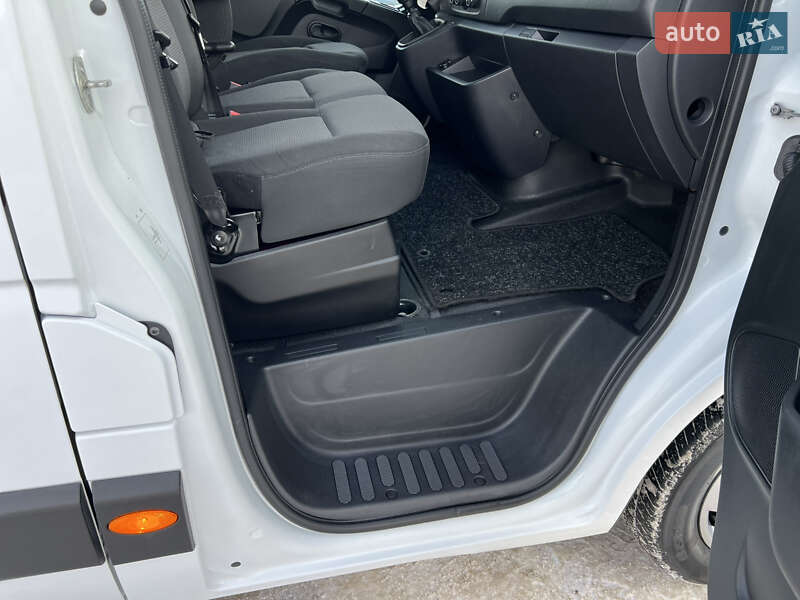 Вантажний фургон Renault Master 2021 в Дубні