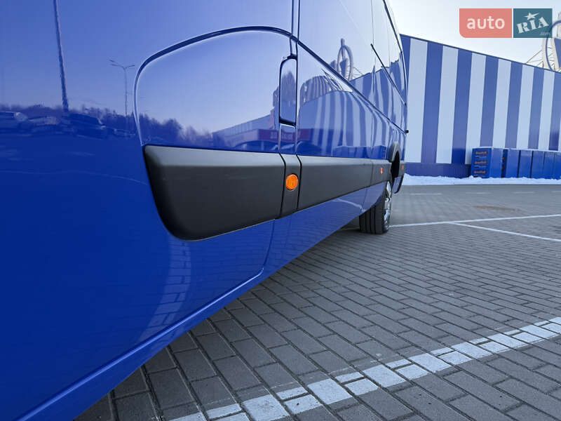 Грузовой фургон Renault Master 2022 в Дубно