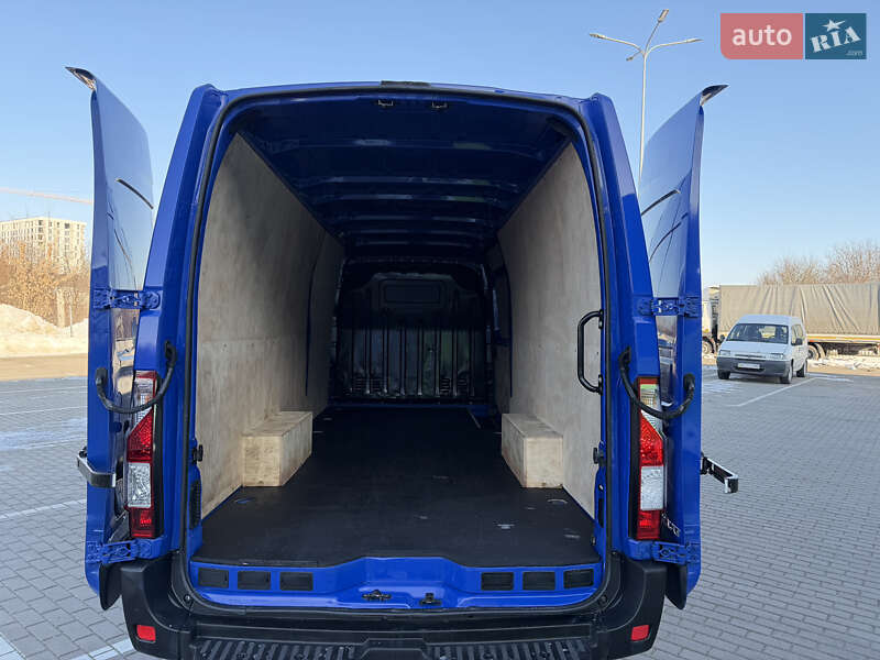 Грузовой фургон Renault Master 2022 в Дубно